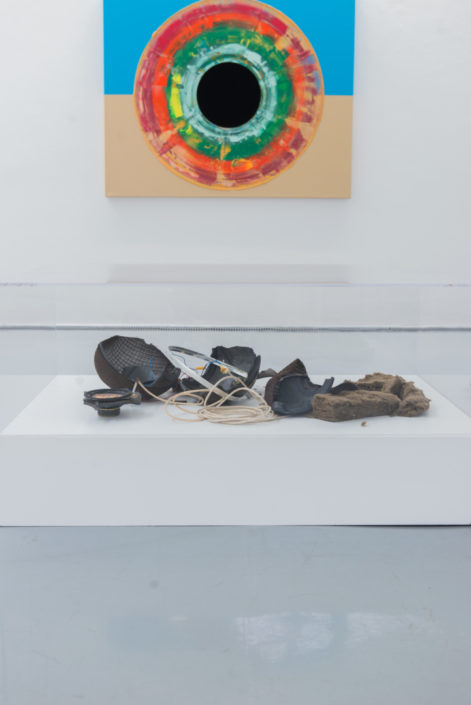 Warren Neidich, Museum of Broken Dreams, 2014, noise installation, 59,5 x 120 x 90 cm, photo by Nathan Ishar